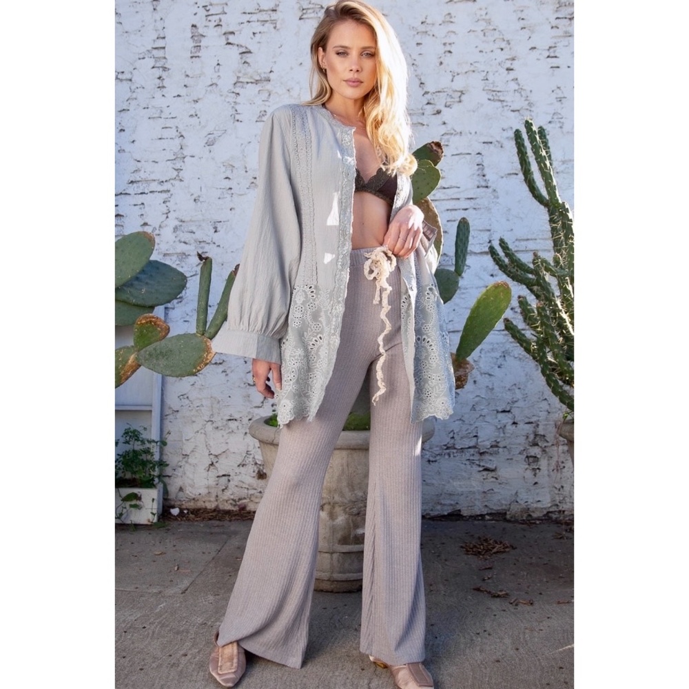 POL Dove Grey Eyelet & Lace Long Sleeve Cotton Button Down Shirt - Picture 4 of 9